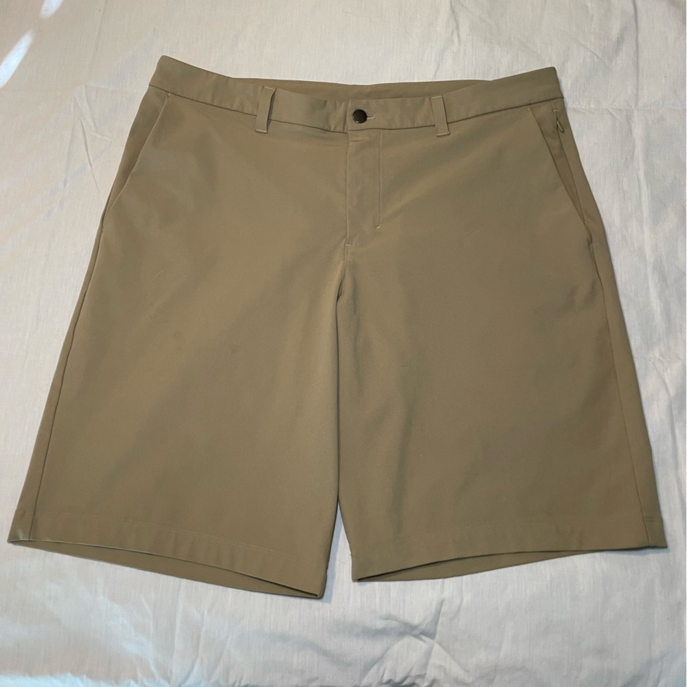Mens Lululemon Golf Shorts Size 38